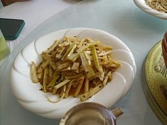 -天乐农家鱼头王(天目湖店)