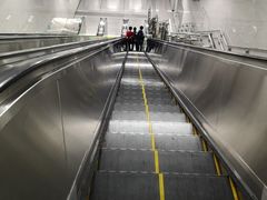 -红土地(地铁站)