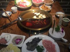 -小天鹅火锅·一线江景洪鼎旗舰店(洪崖洞店)