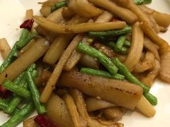 -香巴拉云南餐厅(华莱坞店)