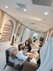 -花系美·美甲美睫精品店