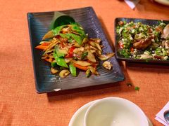 -香巴拉云南餐厅(华莱坞店)