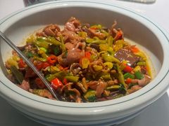 -费大厨辣椒炒肉(高铁吾悦广场店)