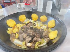 -粘豆包柴火铁锅炖