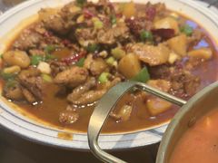 新疆土豆大盘鸡-俭寨大盘鸡·手抓肉·烧烤新疆菜(乌苏路店)