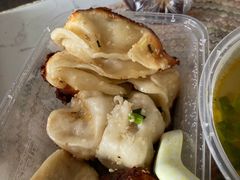 -黄阿姨锅贴大王(万航渡路店)