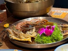 -明洞阿姨·韩式酱蟹烤肉·创意料理(三元桥店)