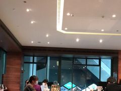 大堂-星巴克臻选(广州二沙岛文立方店)