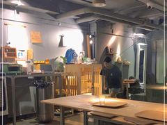 大堂-天井·丑面包搭咖啡