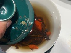-三江源美食城