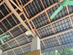 -满記土窑烧鷄波浪山莊