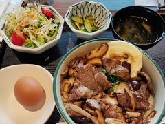 烧肉盖饭定食-炼火烤肉店