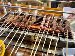 -哈尔滨小酒馆·鲜肉现穿自助烧烤(康新花园店)