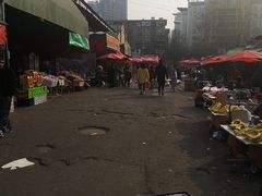 -胡家庙水果批发市场