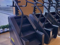 -Z&B Fitness Studio·Gym(前滩L+PLAZA店)
