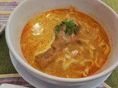 红咖喱鸡蛋面-清迈女子监狱马杀鸡(无分店)