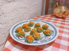 蟹黄墨鱼饼-龙桥私厨·姜花菊花过桥鱼·顺德菜(容桂店)