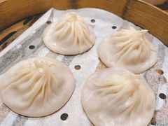 土猪鲜肉小笼包-龍堂蟹黄小笼包(万家丽店)