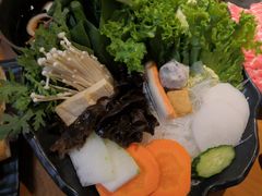 -呷哺呷哺 黄金牧场 (盛世天骄店)