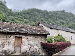 -高荡千年布依古寨旅游景区