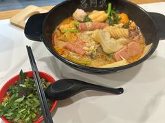 -吕阿婆骨汤麻辣烫(云岗店)