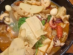 -万记麻辣烫国展总店