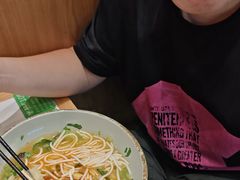 -百春原湖南牛肉粉(百联世纪店)