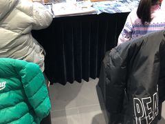 -奔驰上海利星(七宝店)