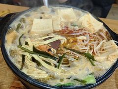 -天瑞福云南过桥米线(十里河店)
