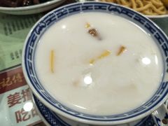 -赵记传承特色牛奶甜品(泉城广场店)