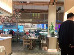 -蜜桃餐厅·伴山(湖滨商业街店)