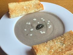 松露菌菇浓汤-味德西餐音乐酒吧 Wade's Bar&Grill