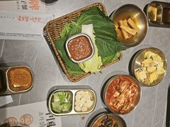 -草家酱蟹炭火烤肉店(珲春南路一店)