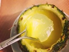 -志龙皇冠吃货椰子铺