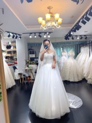 -雪莉美妆婚纱馆