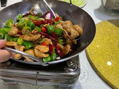 干锅肥肠-佬湘楼(越秀城市广场店)