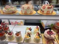 -花花卷卷·鲜食蛋糕(静安久光百货店)