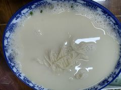 -雪琴面馆富安特色鱼汤面(城中花园店)