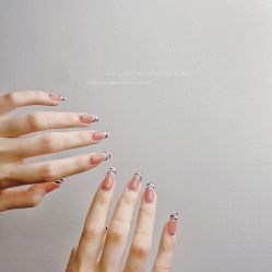-DAZZLING BEAUTY美甲•美睫专门店