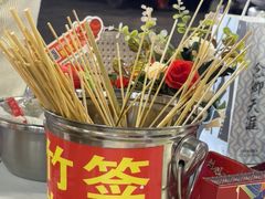 -刘姐啤酒鱼民族演艺餐厅(西街总店)