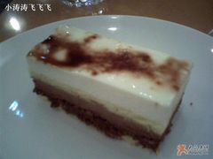 香草摩卡榛子cake~还行-榖屋house of flour(张江首店)