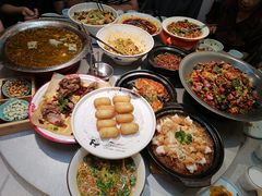 -有红鸡毛店·川菜(建设路店)