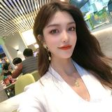 店不大，但味道是真绝！也可以自己调料碗