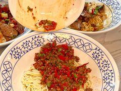-李与白包子铺(桐梓林店)