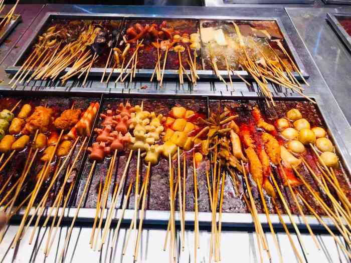 路边麻辣烫街边麻辣烫高清图片街头的麻辣烫街边麻辣烫桌子设计图纸