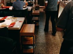 -三人行骨头王火锅(长寿店)