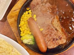 -玛格萝妮比萨屋(陆家浜路店)