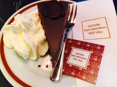-Cafe Sacher(WIEN)