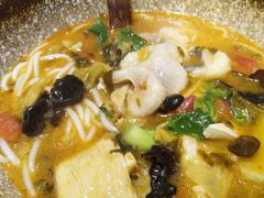 -蒙自源过桥米线(红谷滩万达店)