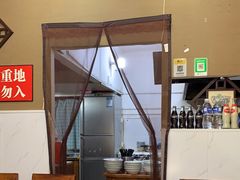 -上海特色小笼店(铁岭路90弄小区店)